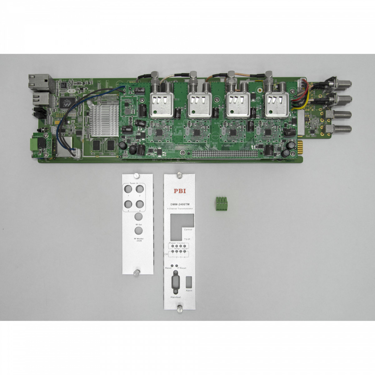 Модуль 4-тюнерного трансмодулятора QAM DMM-2410TM-30T2C (4 PLP DVB-T2 в 4 DVB-C) для цифровой ГС PBI DMM-1000